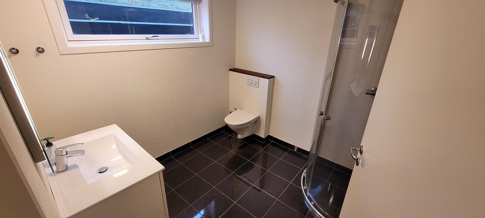 Lekkur ljós íbuð