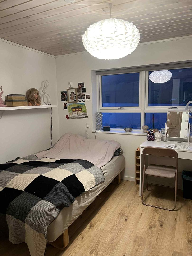 Deilig kjallaraíbúð í Haraldssundi