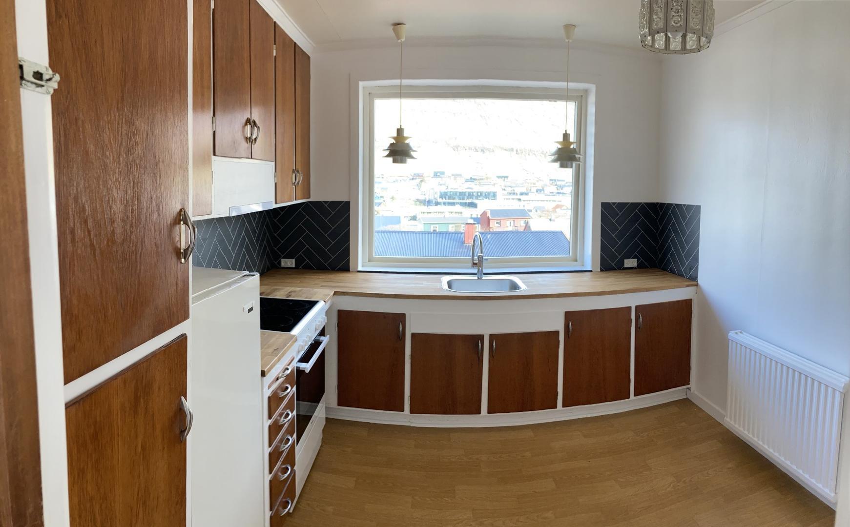 Rúmlig og nýístandsett íbúð við góðari staðseting