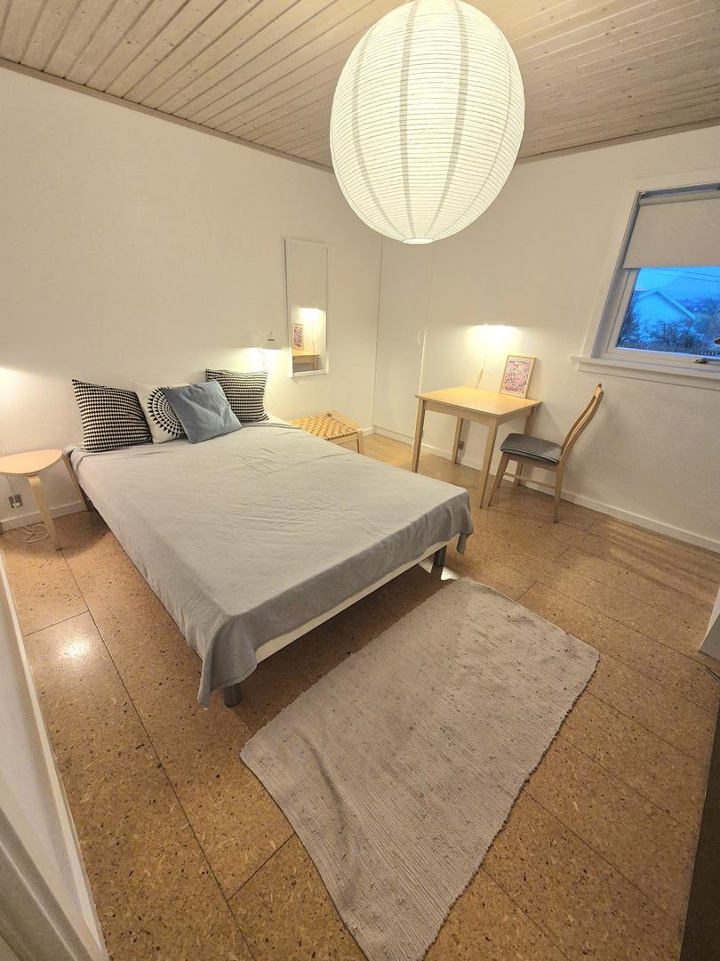 Kjallaraíbúð í Hoyvík (møblerað)