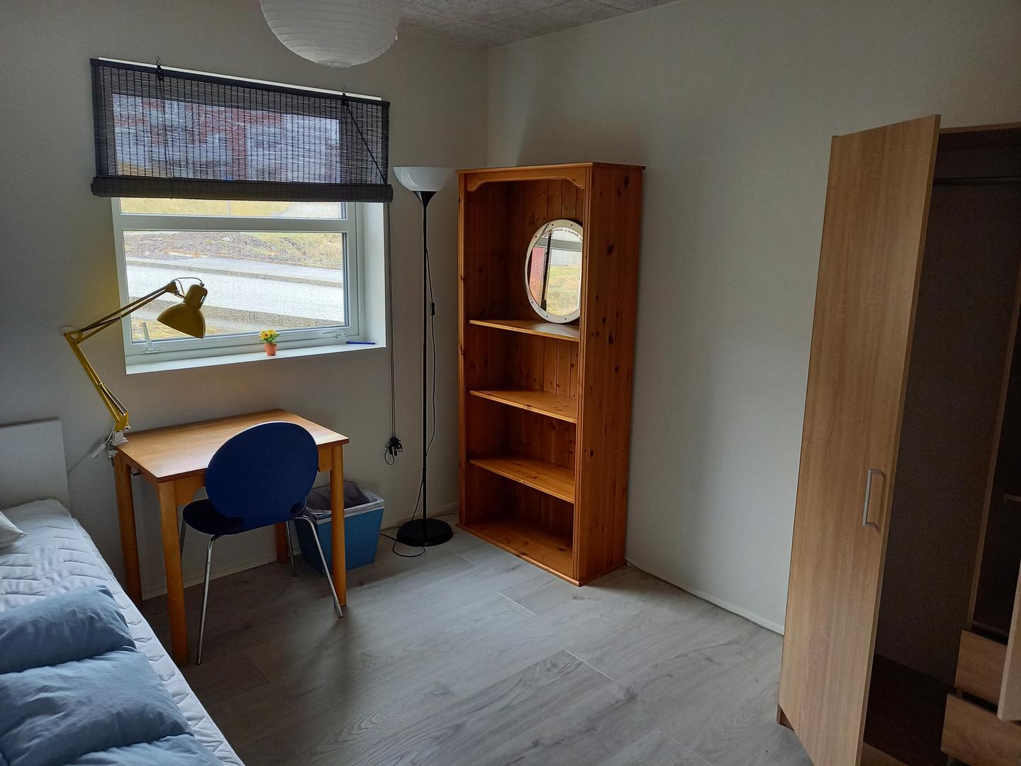 Møbleret hyggeligt værelse til leje.