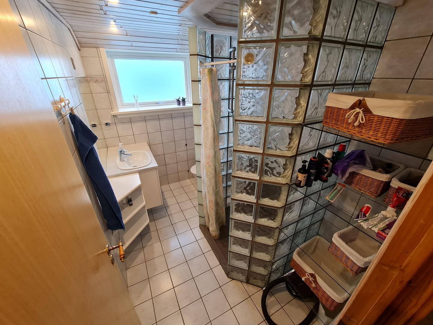 Kamar til leigu (kamar A)