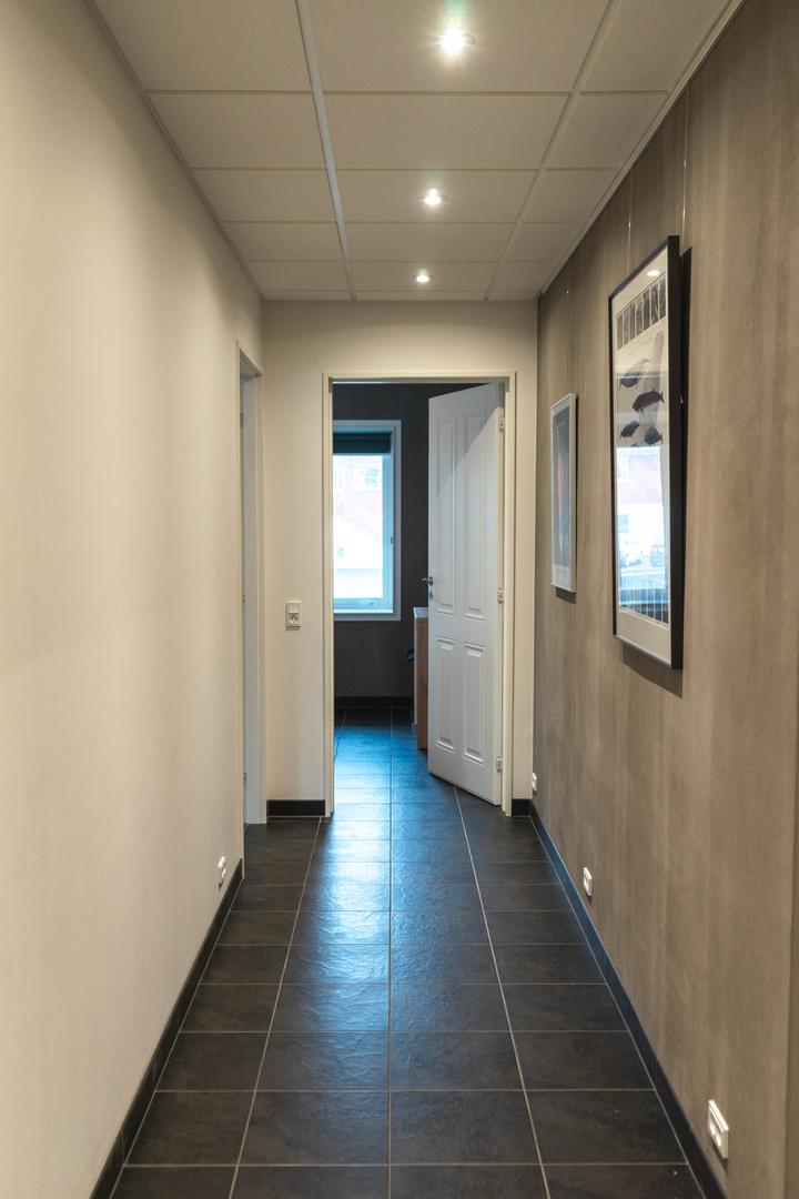 Rúmlig og nýmótans íbúð