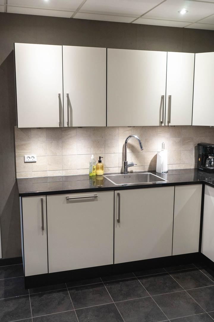 Rúmlig og nýmótans íbúð