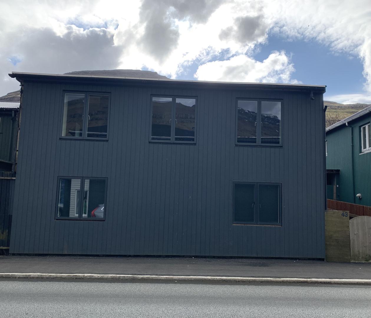 Íbúð mitt í býnum