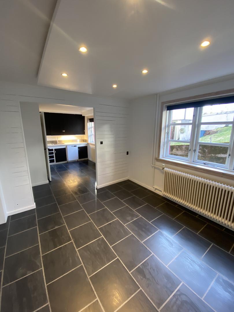 Kjallaraíbúð í eysturbýnum í Havn