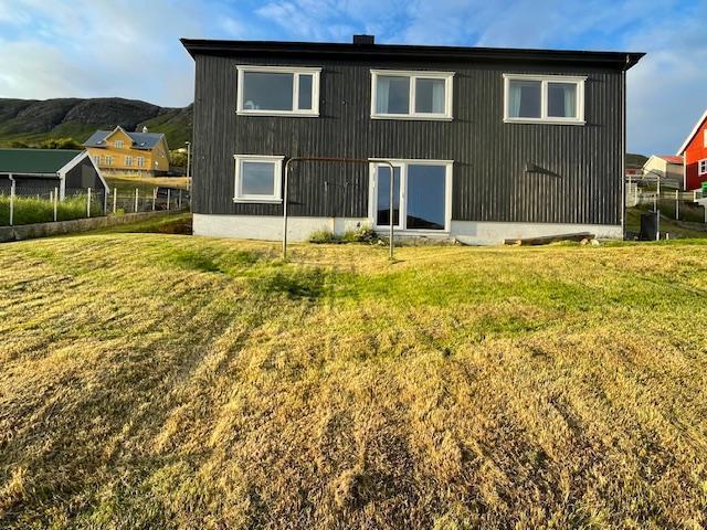 Rúmlig íbúð til leigu mitt á Tvøroyri