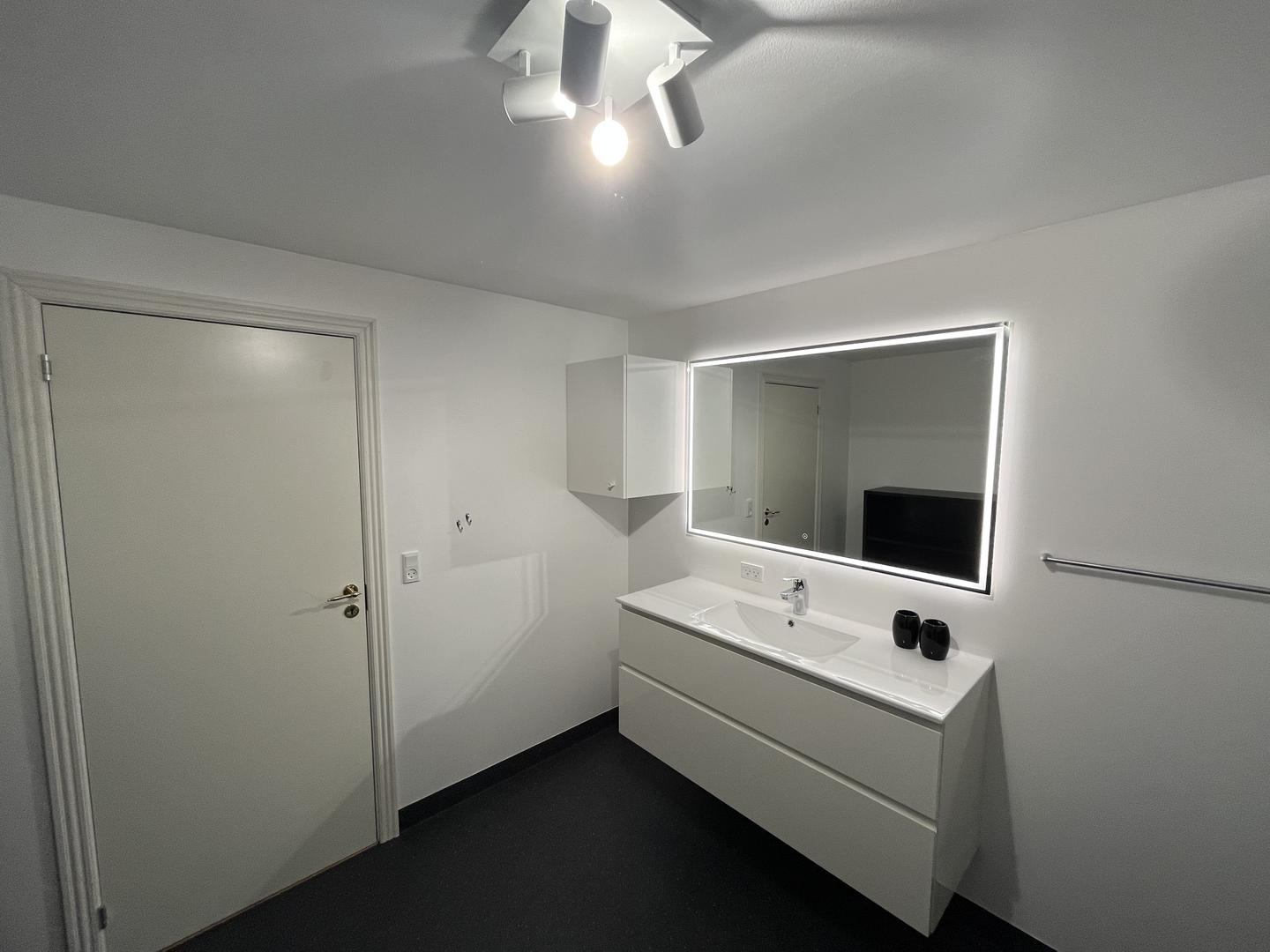 MØPLERAÐ ÍBÚÐ TIL LEIGU Í TRONGISVÁGI