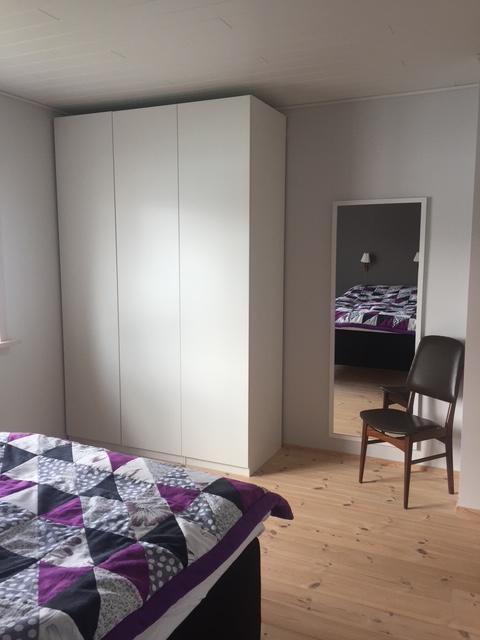 Rúmlig íbúð til leigu mitt á Tvøroyri