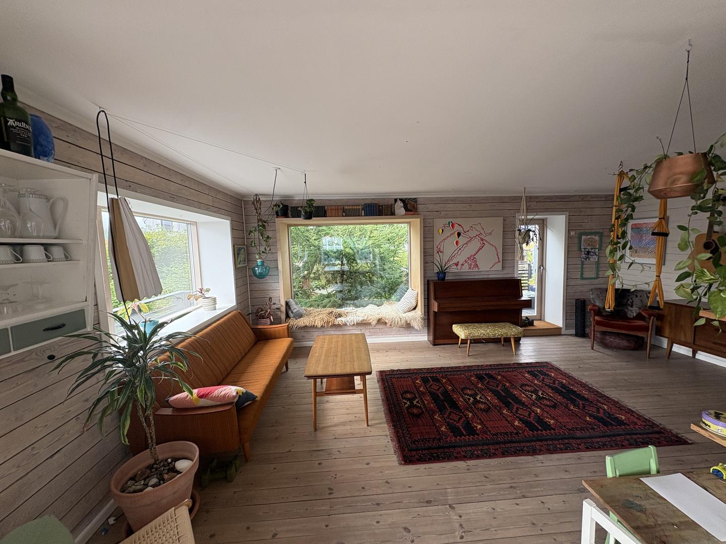 Møblera hús til leigu / Furnished house for rent