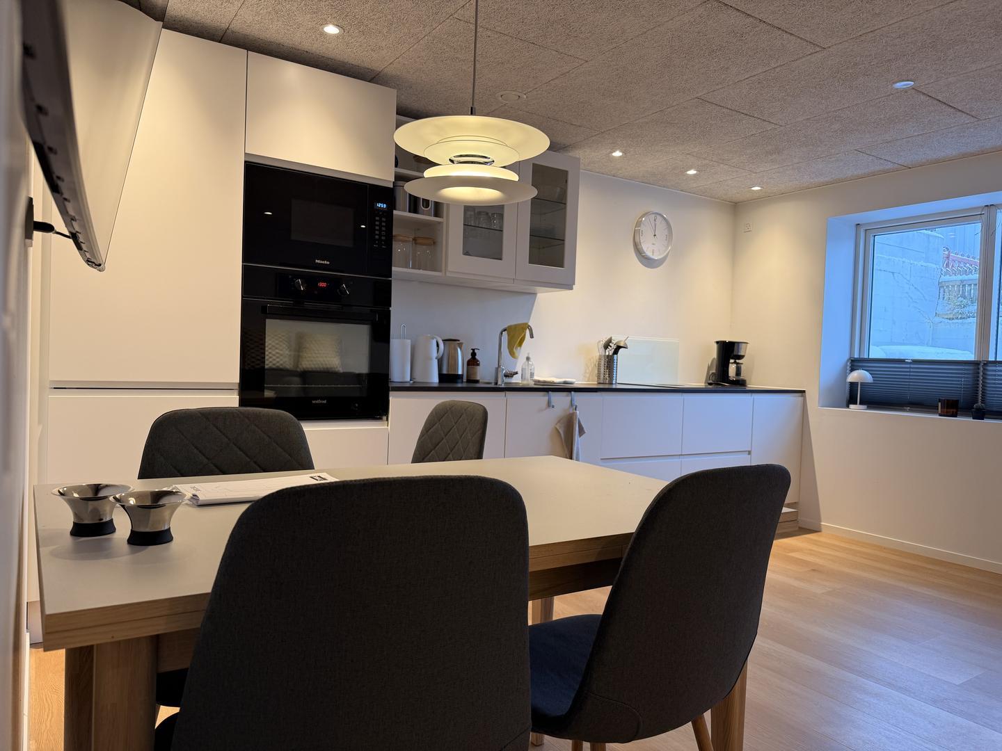 Nýggj íbúð mitt í býnum til leigu fram til 30. Apríl 2026