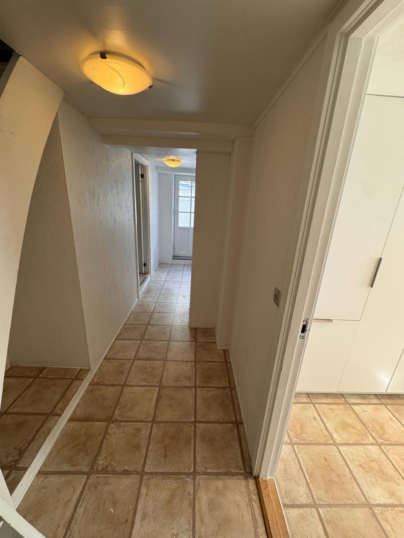 Kjallara íbuð mitt í Torshavn