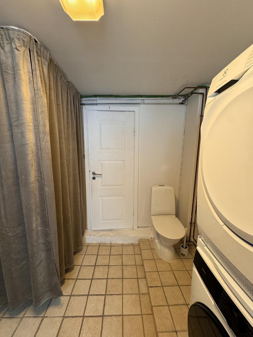 Kjallara íbuð mitt í Torshavn