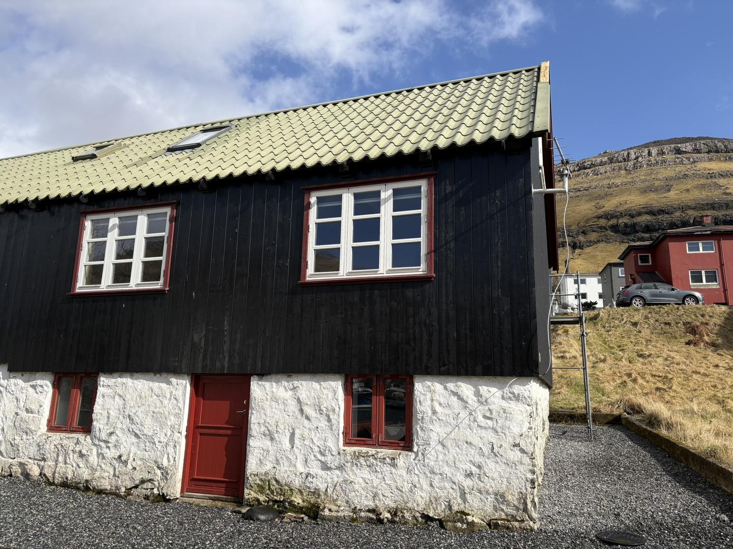 Tvíhús í Klaksvík til langtíðarleigu – áleið 65 m²