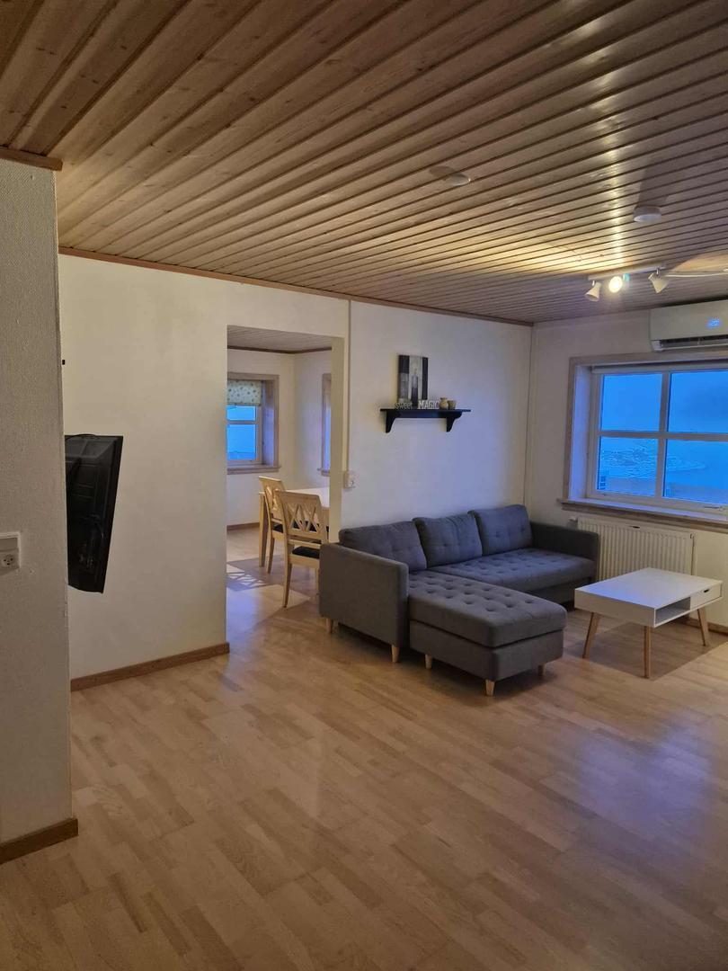 Stór og rúmlig íbúð við góðum útsýnið