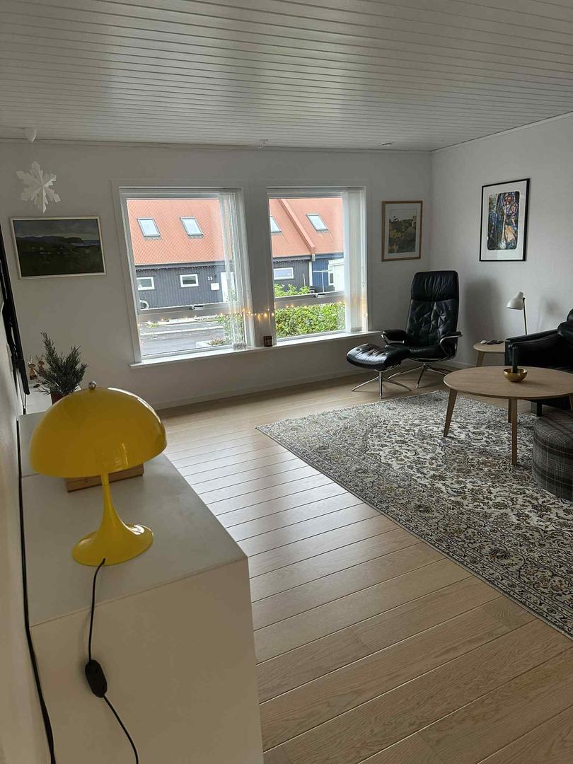 Familjuvinarligt heim í Hoyvík