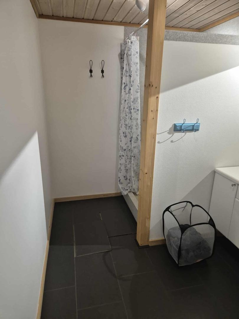 Stór og rúmlig íbúð við góðum útsýnið