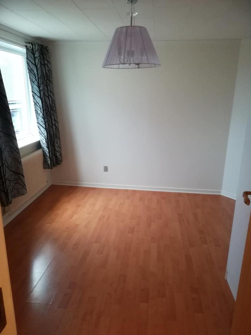 Hugnalig kjallaraíbúð á Argjum til leigu