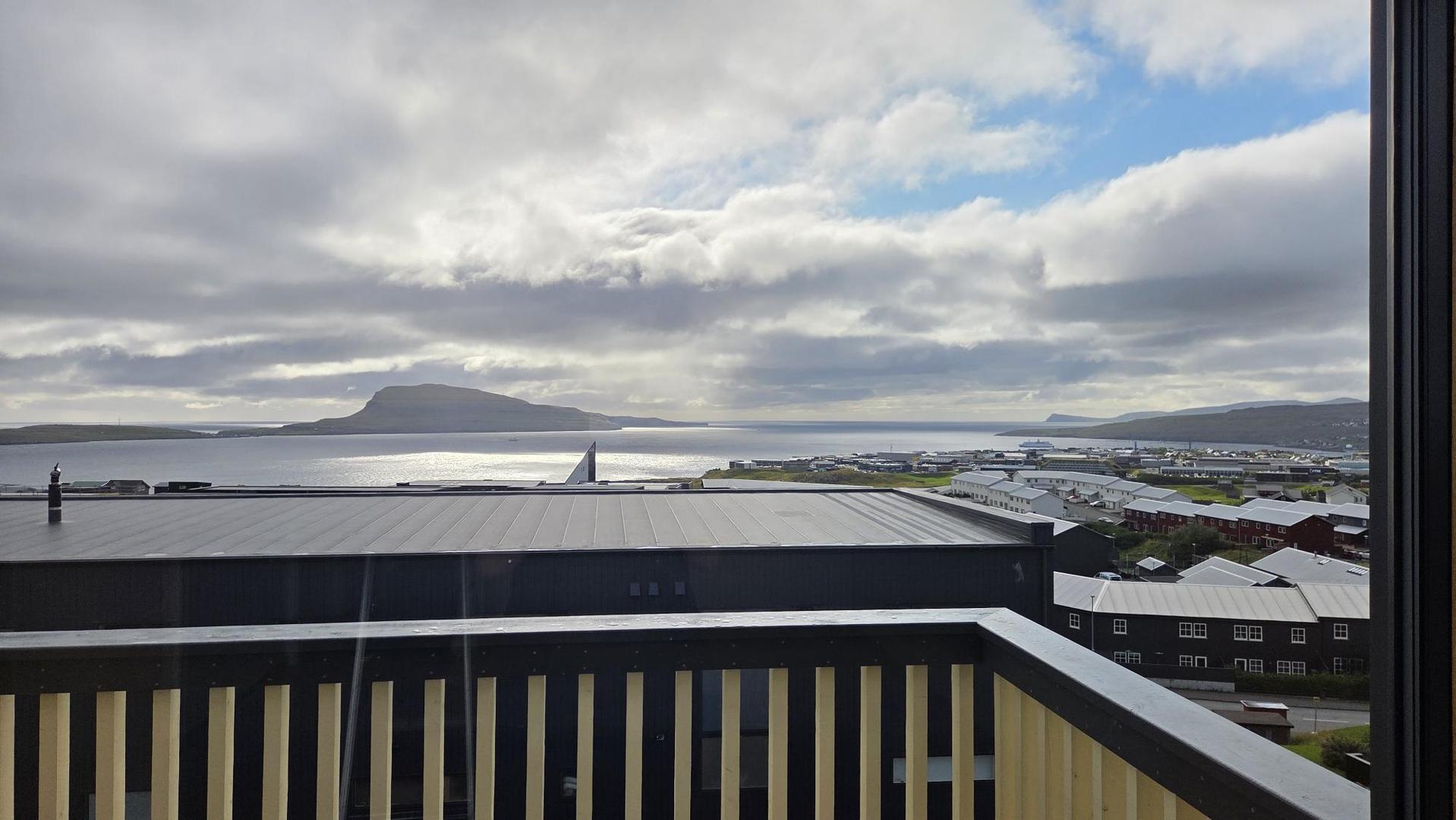 Hugnalig íbúð við góðari útsikt í Hoyvík