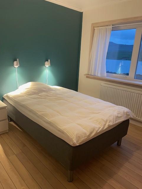 Rúmlig íbúð til leigu mitt á Tvøroyri